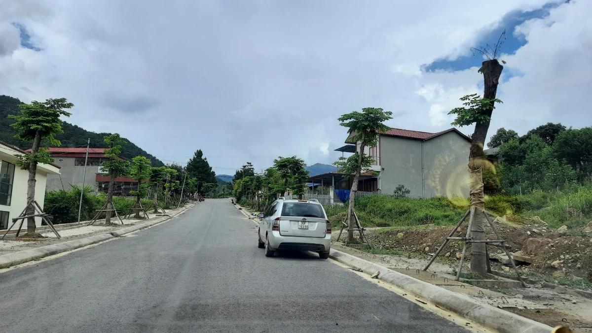 Đất đấu giá, mặt đường nhựa, trung tâm Xã - ảnh 2